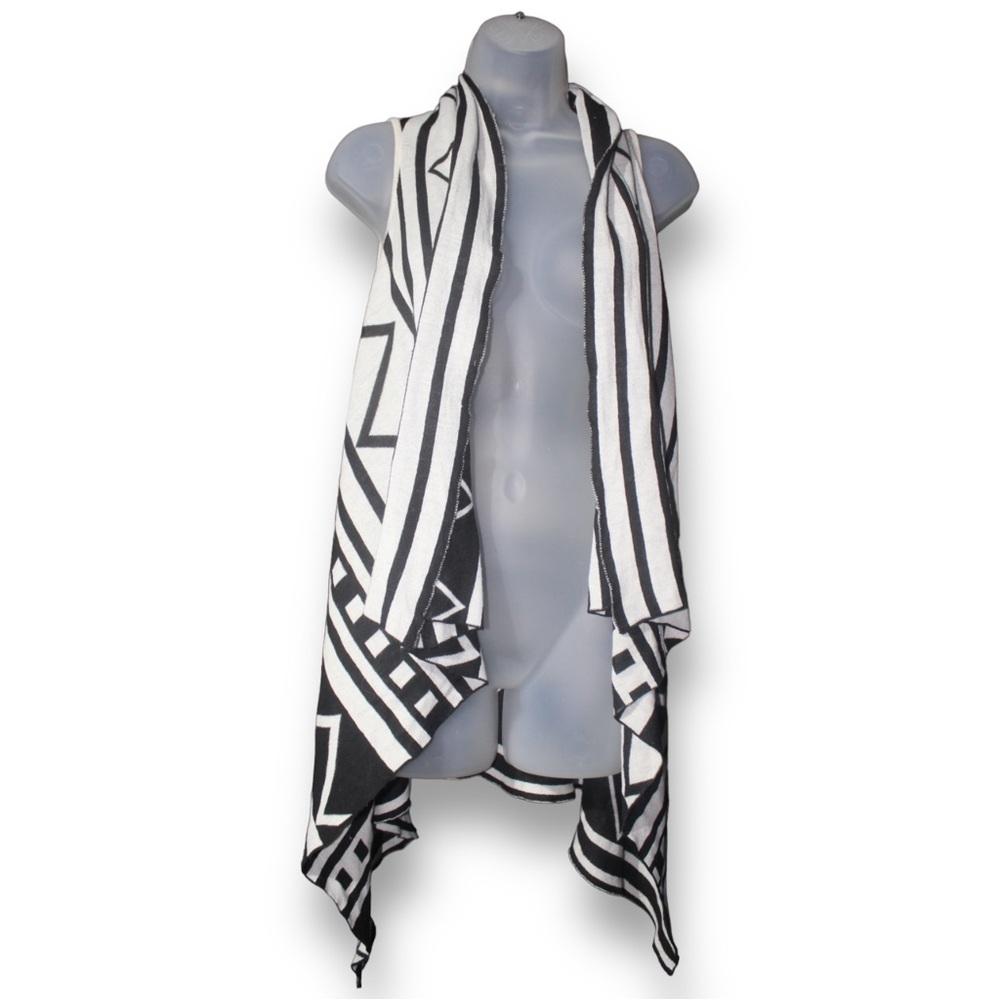 Maddison Tribal sweater vest